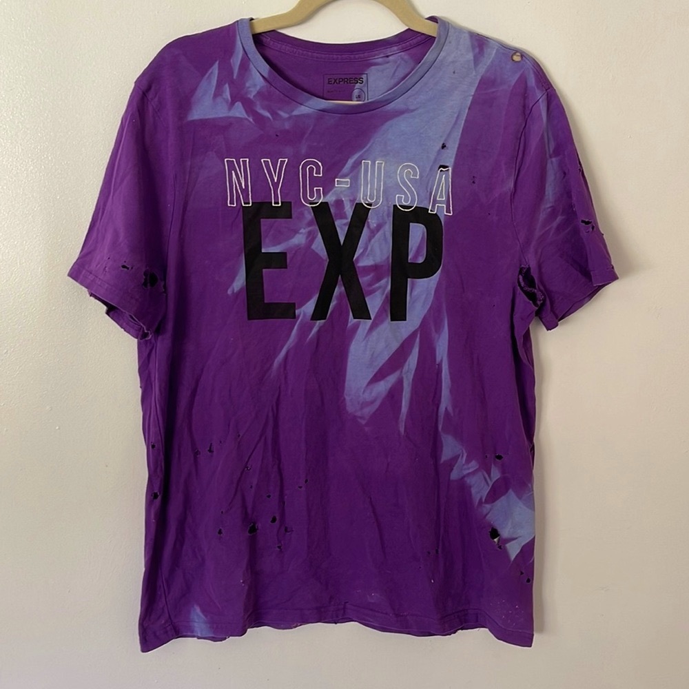 EXPRESS | Men’s Purple Distressed Bleached Tee Size Large
